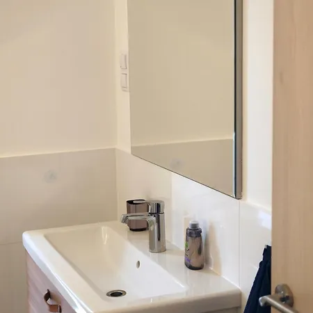 Modern, Stilusos Paloznakon パロズナク