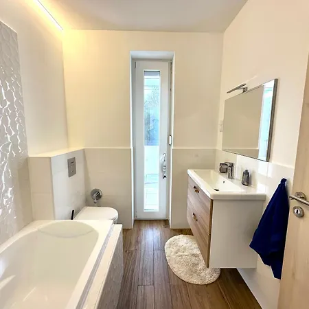 アパート Modern, Stilusos Paloznakon