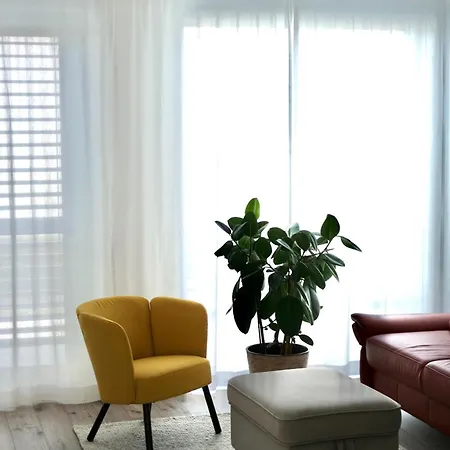 Modern, Stilusos Paloznakon Apartment
